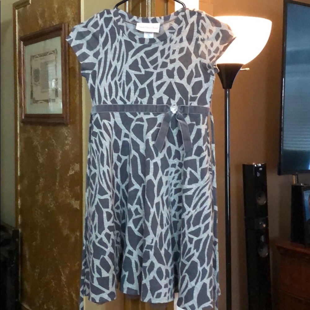 Girls dress